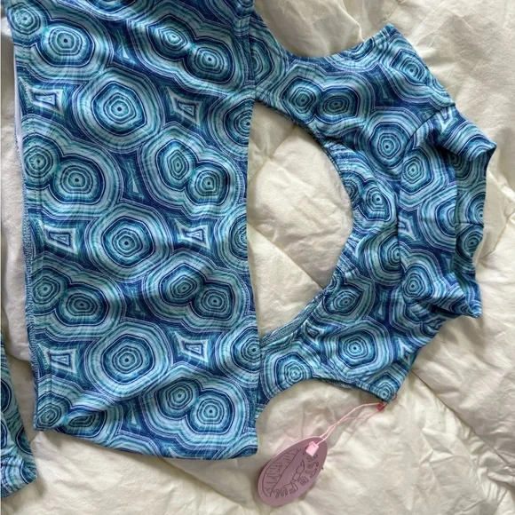 Crystal Blue Kyanite Two-Piece Set - Picture 4 of 10